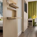 Super 8 By Wyndham Zollhafen