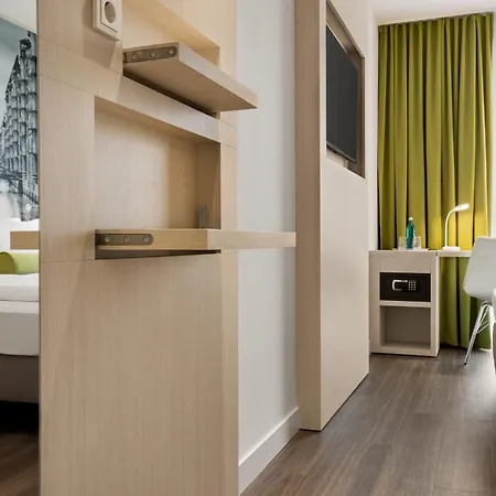 Super 8 By Wyndham Zollhafen