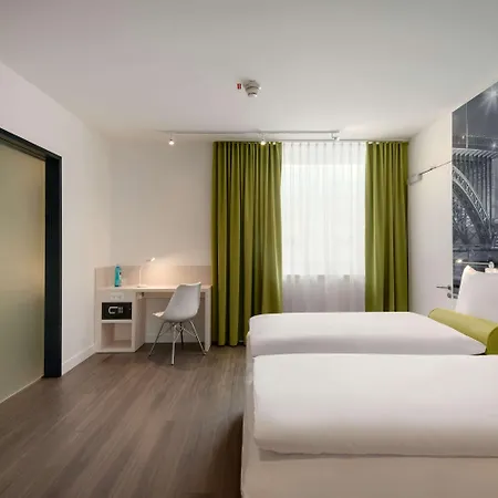 Super 8 By Wyndham Zollhafen Mainz