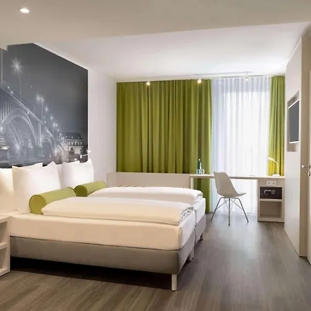 Super 8 By Wyndham Zollhafen Mainz