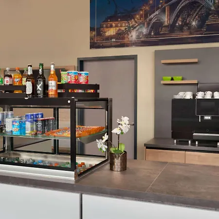 Super 8 By Wyndham Zollhafen 3* Mainz