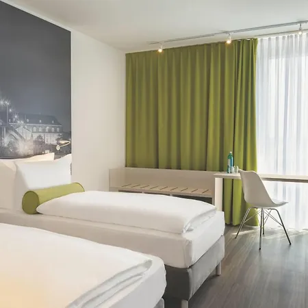 Hotel Super 8 By Wyndham Zollhafen 3*