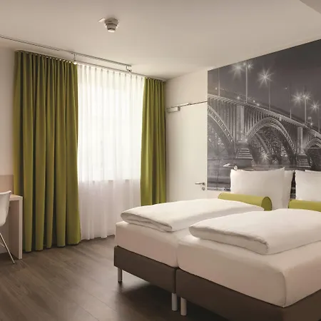 Super 8 By Wyndham Zollhafen