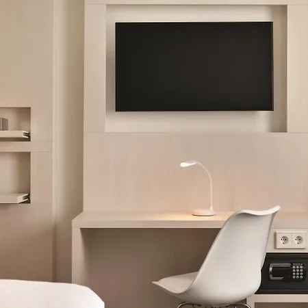 Super 8 By Wyndham Zollhafen 3* Mainz