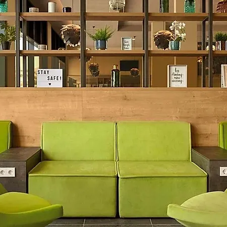 Super 8 By Wyndham Zollhafen Hotel 3*