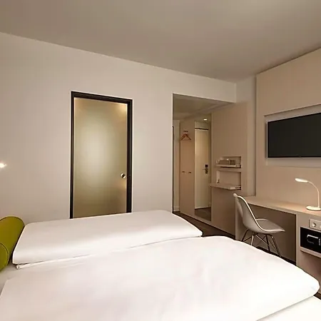 Super 8 By Wyndham Zollhafen 3* Mainz