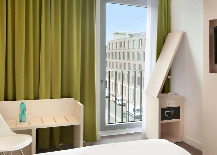 Super 8 By Wyndham Zollhafen Mainz